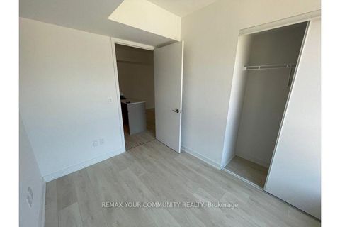 Photo 5 at 527 - 8 Tippett Road, Clanton Park, Toronto