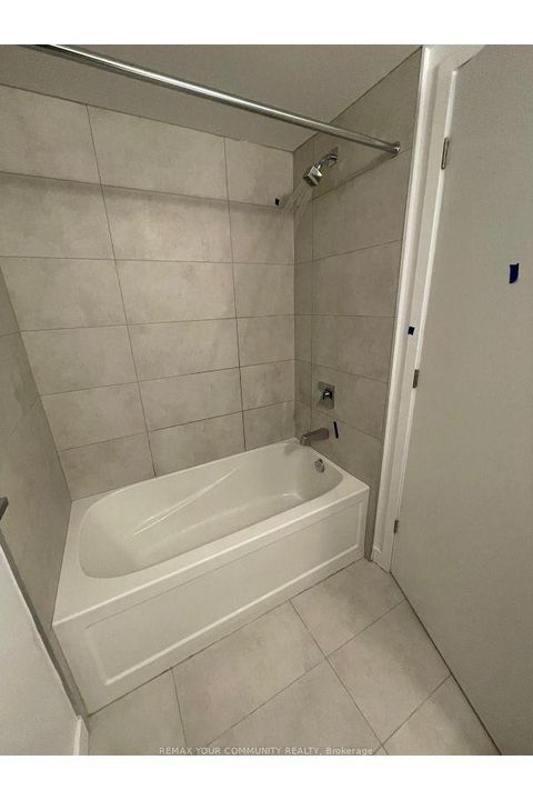 Photo 12 at 527 - 8 Tippett Road, Clanton Park, Toronto