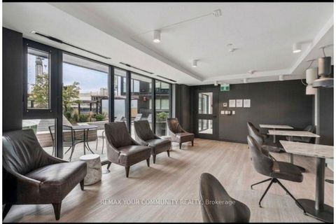 Photo 15 at 527 - 8 Tippett Road, Clanton Park, Toronto