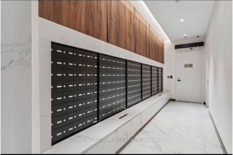 Photo 17 at 527 - 8 Tippett Road, Clanton Park, Toronto
