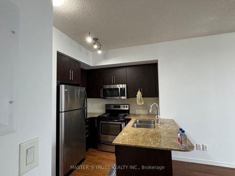 Photo 2 at 4502 - 65 Bremner Boulevard, Waterfront Communities C1, Toronto