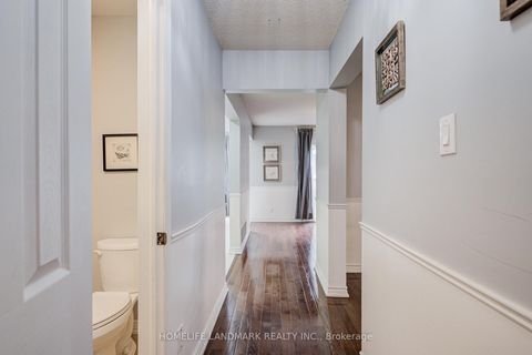 Photo 10 at 35 Royal Palm Drive, Yorkhill, Vaughan