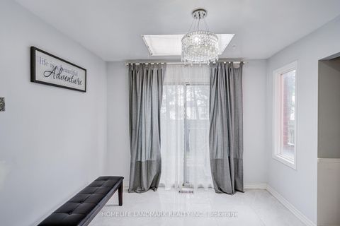 Photo 17 at 35 Royal Palm Drive, Yorkhill, Vaughan