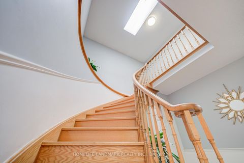Photo 19 at 35 Royal Palm Drive, Yorkhill, Vaughan