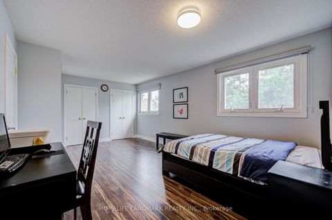 Photo 22 at 35 Royal Palm Drive, Yorkhill, Vaughan