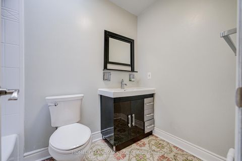 Photo 33 at 35 Royal Palm Drive, Yorkhill, Vaughan