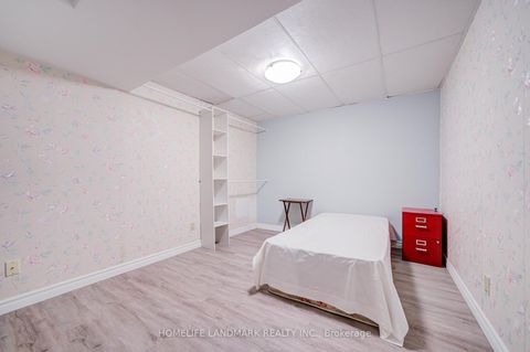 Photo 39 at 35 Royal Palm Drive, Yorkhill, Vaughan