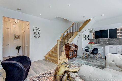 Photo 3 at 106 - 32 DAVENPORT Road, Annex, Toronto