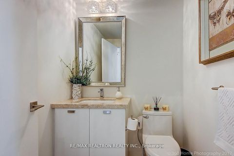 Photo 12 at 106 - 32 DAVENPORT Road, Annex, Toronto