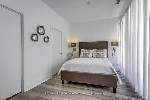 Photo 13 at 106 - 32 DAVENPORT Road, Annex, Toronto