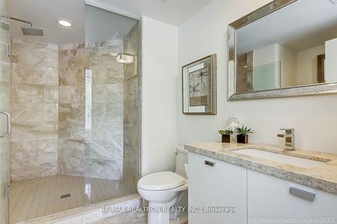 Photo 15 at 106 - 32 DAVENPORT Road, Annex, Toronto