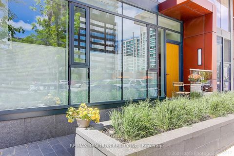 Photo 20 at 106 - 32 DAVENPORT Road, Annex, Toronto