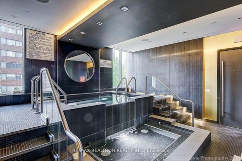 Photo 23 at 106 - 32 DAVENPORT Road, Annex, Toronto