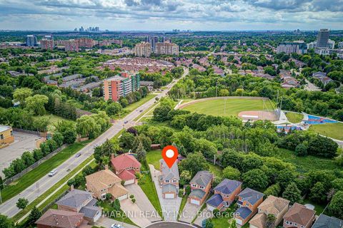 Photo 6 at 38 Marchwood Crescent, Harding, Richmond Hill