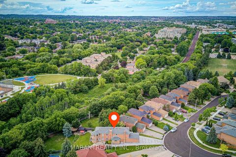 Photo 8 at 38 Marchwood Crescent, Harding, Richmond Hill