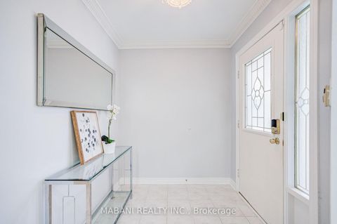 Photo 10 at 38 Marchwood Crescent, Harding, Richmond Hill