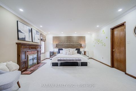 Photo 24 at 38 Marchwood Crescent, Harding, Richmond Hill