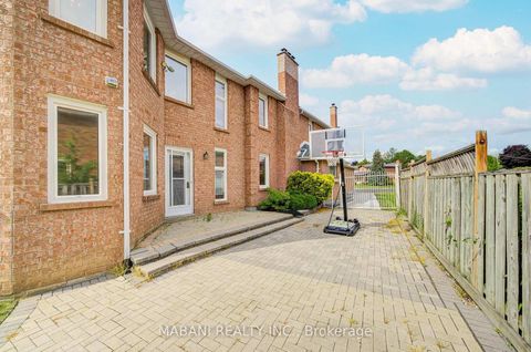 Photo 41 at 38 Marchwood Crescent, Harding, Richmond Hill