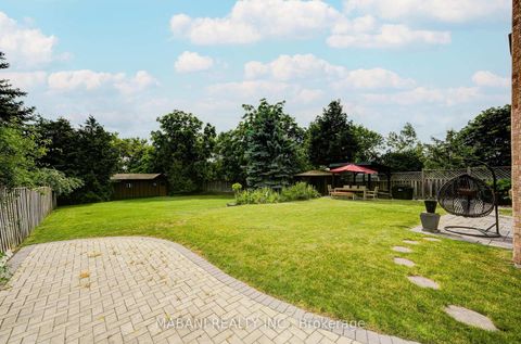 Photo 42 at 38 Marchwood Crescent, Harding, Richmond Hill