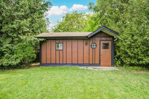 Photo 47 at 38 Marchwood Crescent, Harding, Richmond Hill