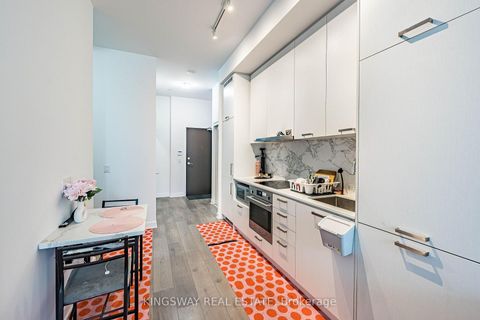 Photo 11 at 203 - 38 Honeycrisp Crescent, Vaughan Corporate Centre, Vaughan
