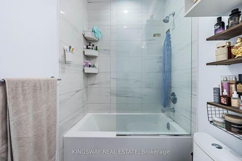 Photo 19 at 203 - 38 Honeycrisp Crescent, Vaughan Corporate Centre, Vaughan