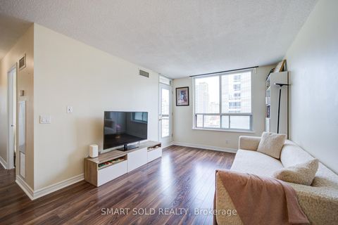 Photo 4 at 1512 - 18 Parkview Avenue, Willowdale East, Toronto