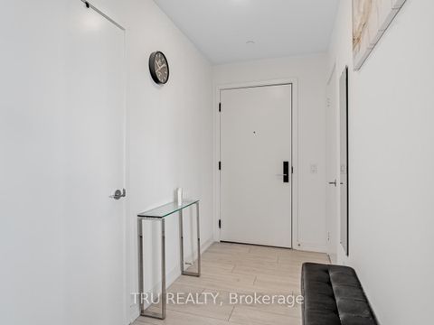 Photo 2 at LPH12 - 270 Dufferin Street, South Parkdale, Toronto