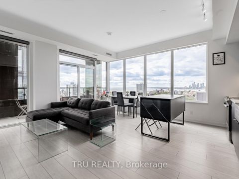 Photo 4 at LPH12 - 270 Dufferin Street, South Parkdale, Toronto