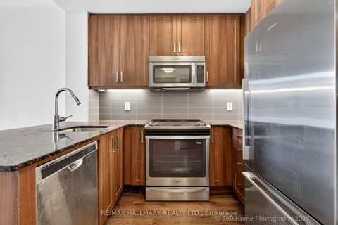 Photo 6 at 712 - 2 Old Mill Drive, Swansea, Toronto