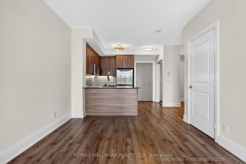Photo 15 at 712 - 2 Old Mill Drive, Swansea, Toronto