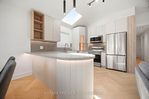 Photo 11 at 19 Jacinta Drive, Rustic, Toronto