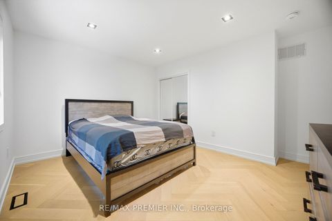 Photo 24 at 19 Jacinta Drive, Rustic, Toronto