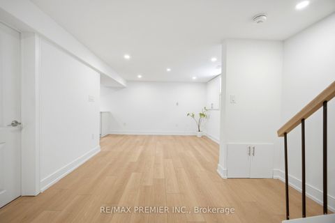 Photo 31 at 19 Jacinta Drive, Rustic, Toronto