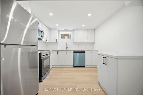 Photo 34 at 19 Jacinta Drive, Rustic, Toronto