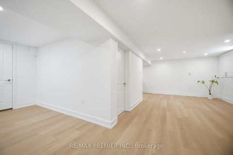 Photo 36 at 19 Jacinta Drive, Rustic, Toronto