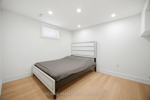 Photo 42 at 19 Jacinta Drive, Rustic, Toronto