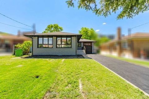 Photo 46 at 19 Jacinta Drive, Rustic, Toronto