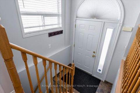 Photo 7 at 36 CHURCHLAND Drive, Holly, Barrie