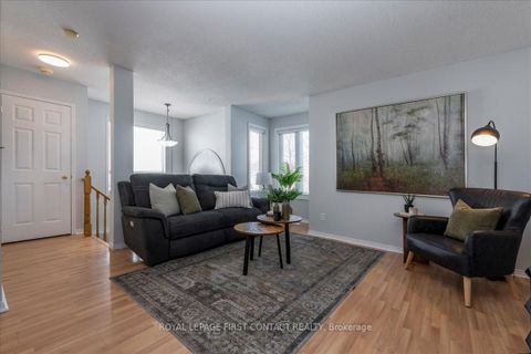 Photo 8 at 36 CHURCHLAND Drive, Holly, Barrie