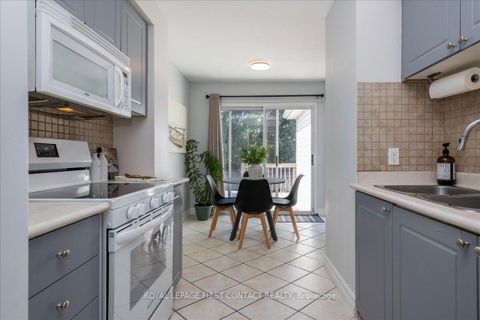 Photo 15 at 36 CHURCHLAND Drive, Holly, Barrie