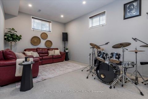 Photo 22 at 36 CHURCHLAND Drive, Holly, Barrie