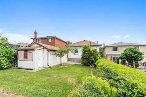 Photo 33 at 114 Gracefield Avenue, Maple Leaf, Toronto
