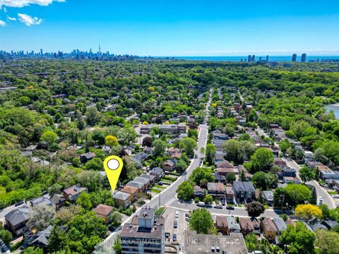 Photo 32 at 177 Varsity Road, Lambton Baby Point, Toronto
