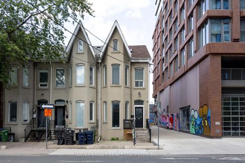 Photo 0 at 530 Richmond Street W, Waterfront Communities C1, Toronto