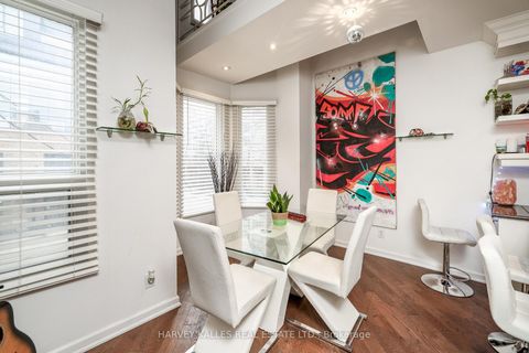 Photo 7 at 530 Richmond Street W, Waterfront Communities C1, Toronto