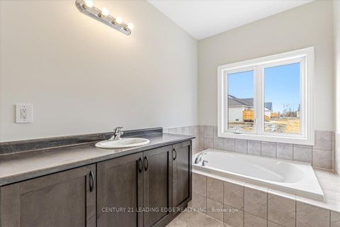 Photo 25 at 38 PALMIRA Drive, Sutton & Jackson's Point, Georgina