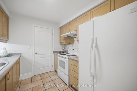 Photo 8 at 209 - 53 Woodbridge Avenue, West Woodbridge, Vaughan