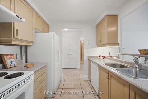 Photo 10 at 209 - 53 Woodbridge Avenue, West Woodbridge, Vaughan