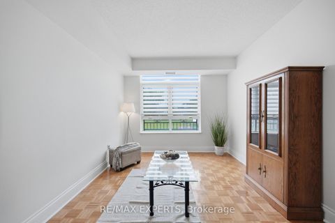 Photo 12 at 209 - 53 Woodbridge Avenue, West Woodbridge, Vaughan
